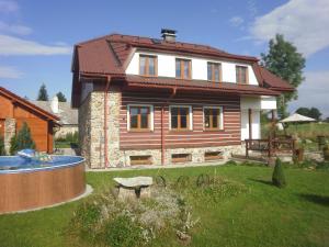 Vrt ispred objekta Apartman Hrabice