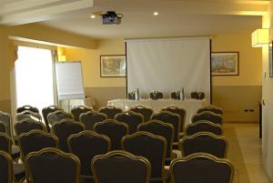 Konferenční prostory v ubytování Hotel Lemi + 37 fotografií