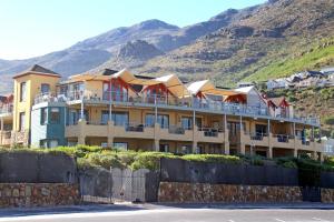 Gallery image of 9 The Village in Hout Bay