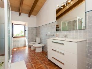 A bathroom at Villa Paula