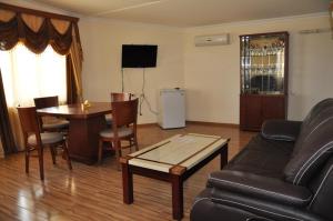 TV a/nebo společenská místnost v ubytování Armenia VanSevan Hotel