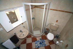 Koupelna v ubytování Apartmani Amado/Lozic