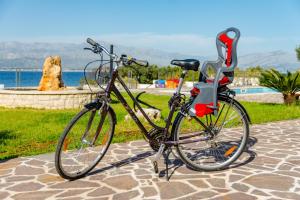 Jazda na bicykli v okolí ubytovania Villa Mis