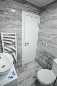 Koupelna v ubytování Kristal Apartmani