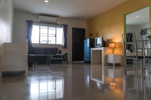 Kuchyň nebo kuchyňský kout v ubytování Noble House Chiangmai