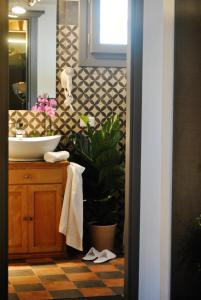 A bathroom at Hotel Dal Menga