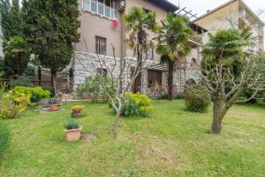 Vonkajšia záhrada v ubytovaní Apartment Urban garden