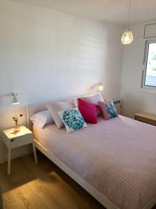 Postel nebo postele na pokoji v ubytování apartamento en Cambrils, 50 m. playa, 4 personas