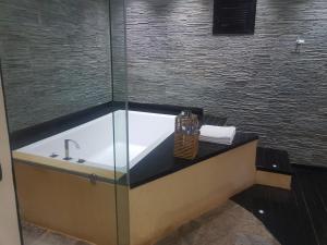 犀牛度假酒店及Spa的一间浴室
