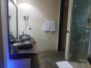 犀牛度假酒店及Spa的一间浴室