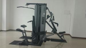 Fitness center at/o fitness facilities sa Robert's Condominium