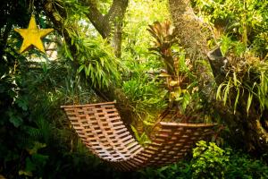 Sodas prie apgyvendinimo įstaigos Las Orquideas Parque Hotel