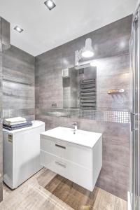 Kúpeľňa v ubytovaní ORION Downtown Apartment by PinPoint