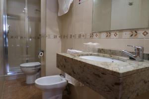 Kúpeľňa v ubytovaní El Camí Hotel