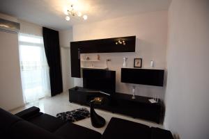 Gallery image of Zev Imperia Apartament in Mamaia Nord