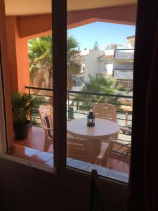 Fotografia z galérie ubytovania Apartamento con piscina en Torremolinos v destinácii Torremolinos
