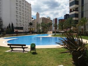 Basen w obiekcie Apartment Carmentxu Gemelos 26 lub w pobliżu