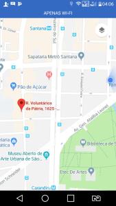 uma imagem de um telemóvel com um mapa do Google em Hotel Carpe Diem em São Paulo
