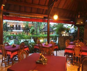 Restaurace v ubytování Grand Kumala Hotel - Hotel Kumala Legian Kuta Bali