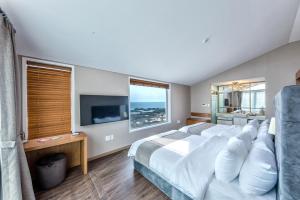 Gallery image of MJ Resort in Jeju