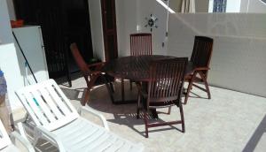 Balkon lub taras w obiekcie Ocean View Cactus I , over Los Cristianos, Playa las Vistas