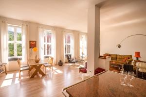 Χώρος καθιστικού στο Nationalpark Loft in alter Schule