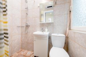 Koupelna v ubytování Studio apartment Sesula + 14 fotografií