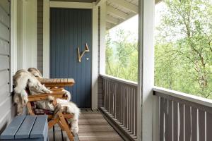 Balkón nebo terasa v ubytování Lomatärppi