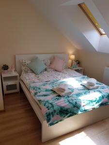 Posteľ alebo postele v izbe v ubytovaní Apartment Karpacz