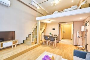 Posezení v ubytování Plesant Daily Rental Apartment