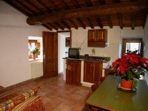 Ett kök eller pentry på Agriturismo Ca' Lucano