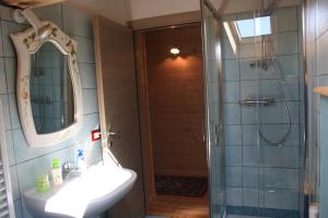 Albergo Diffuso Fallerにあるバスルーム