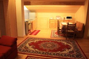 Albergo Diffuso Fallerにあるキッチンまたは簡易キッチン