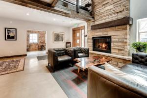 Area soggiorno di A-Lodge Boulder