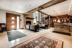 Area soggiorno di A-Lodge Boulder