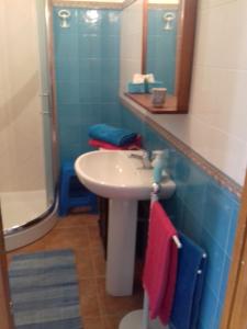 A bathroom at Canne Al Vento
