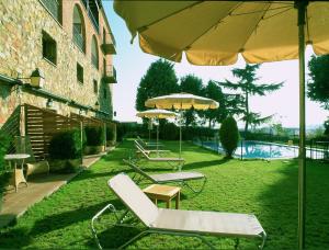 The swimming pool at or close to Parador de Benavente