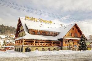 Skalny Dworek v zime