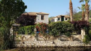 Vonkajšia záhrada v ubytovaní Castello Bellos Villas