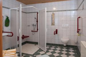 Koupelna v ubytování Bauernhof Flucher-Plaschg