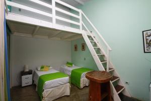 เตียงสองชั้นในห้องที่ Pousada Veadeiros - Alto Paraiso de Goiás