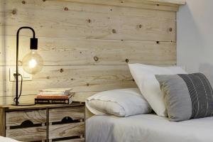 Postel nebo postele na pokoji v ubytování Apartamentos Mirador Alhambra