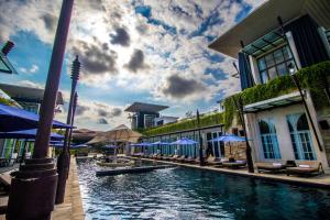 Bazén v ubytování The Sakala Resort Bali All Suites nebo v jeho okolí
