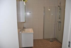 Koupelna v ubytování Sjöhuset