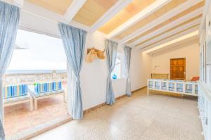 A balcony or terrace at Can Rosito
