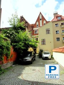 Budova, v ktorej sa apartmán nachádza