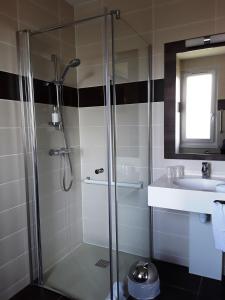 Un baño de Hôtel Evian Express - Terminus