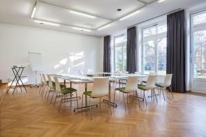 Οι επιχειρηματικές εγκαταστάσεις ή/και οι αίθουσες συνεδριάσεων στο Gästehaus Lazarus