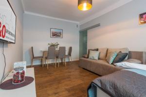 Część wypoczynkowa w obiekcie Dworzec Centralny P&O Serviced Apartments