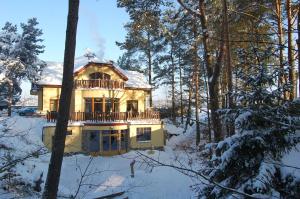 Rezydencja Nad Wigrami Standard & Comfort Rooms trong mùa đông